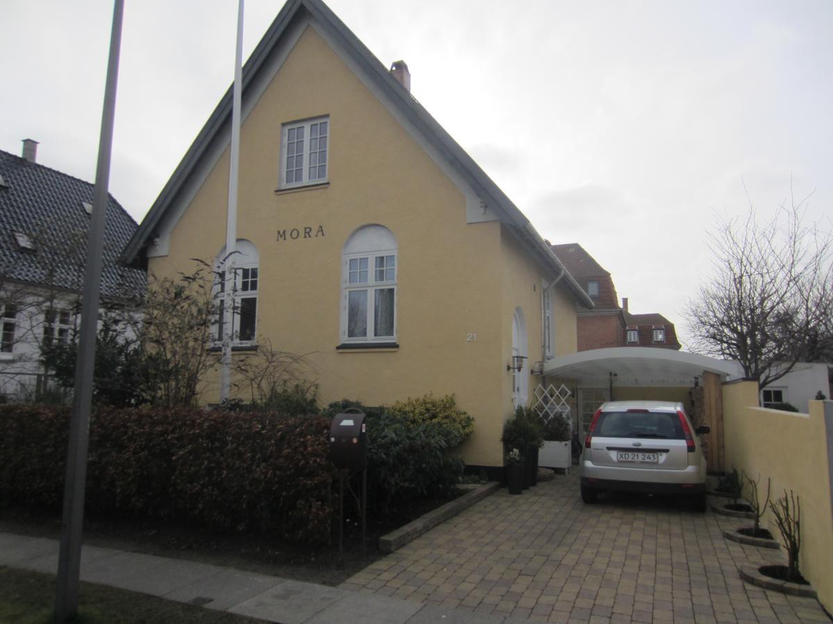 Hos Hanne Bach * Copenhague